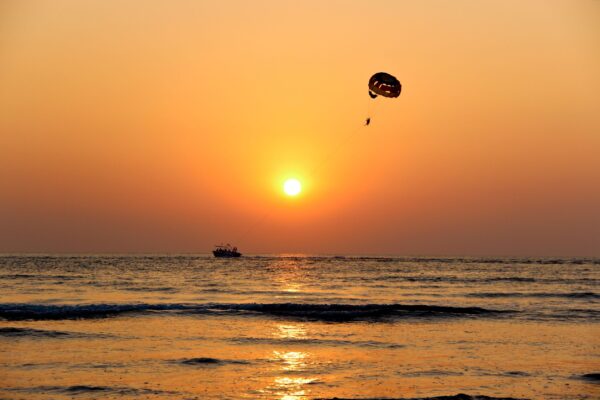PARASAILING SINGLE 15 MINUTES