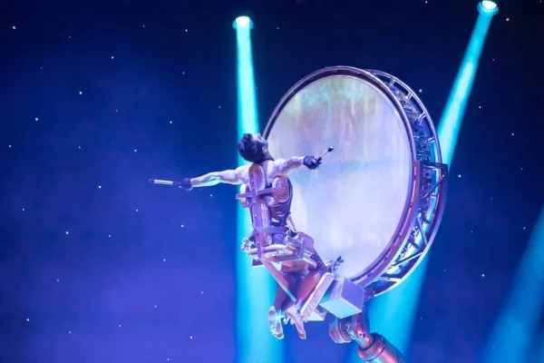 LA PERLE BY DRAGONE TICKETS- PLATINUM